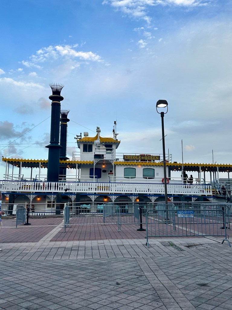 Creole Queen Paddle Boat Dinner cruise down the Mississippi River, New Orleans